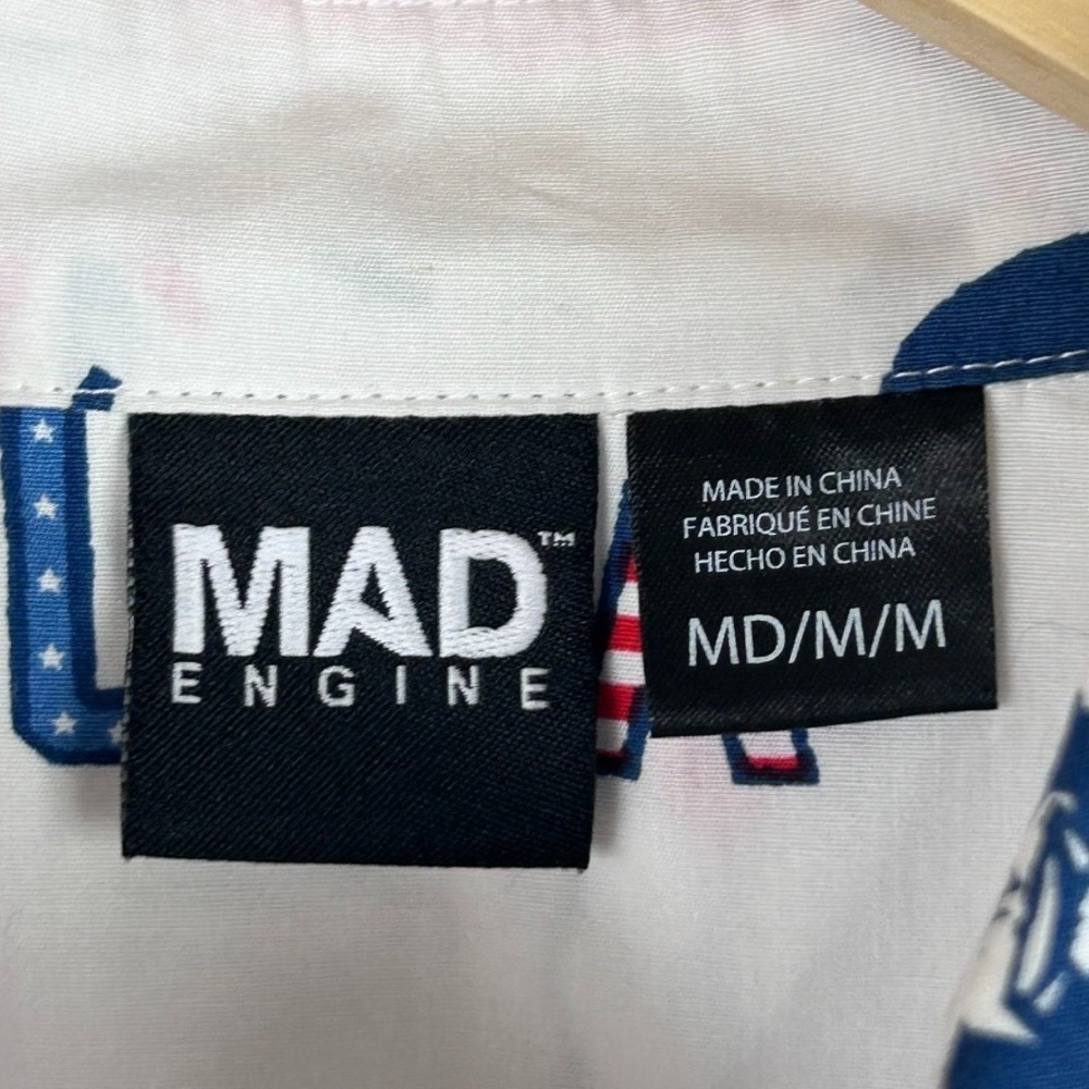 Mad Engine Men's Short Sleeve Button Shirt USA Patriotic America's Birthday Med - Picture 3 of 8